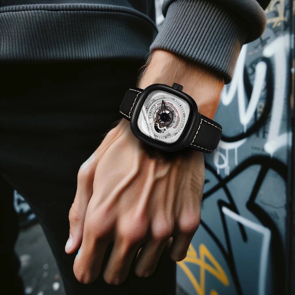 The new men's watch adopts a sporty design, simple and versatile, with a personalized and handsome design sense for men's mechan